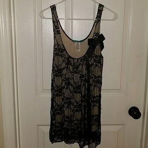 Julie's closet medium black lace nude tank top